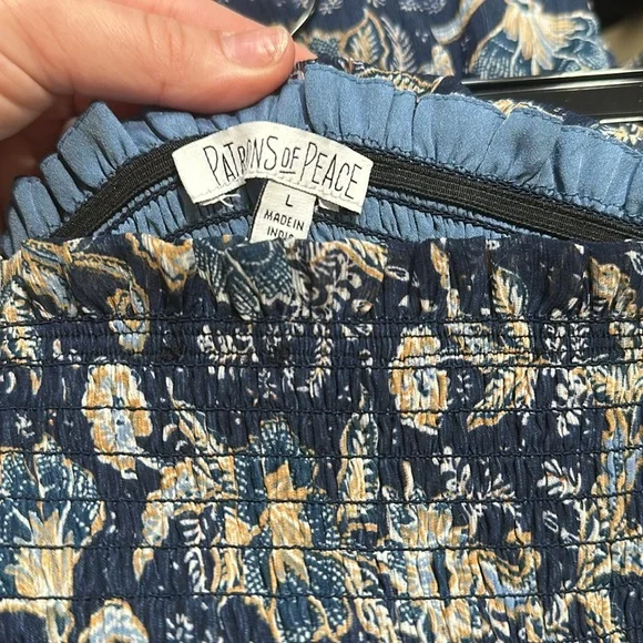 Ruffle Shorts with Elastic waistband - Picture 4 of 4